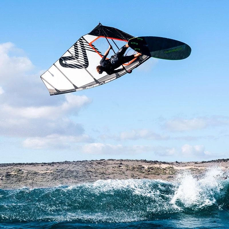 Voile De Windsurf Severn Blade - Red 7 Voile De Windsurf Severn Blade - Red – Image 7